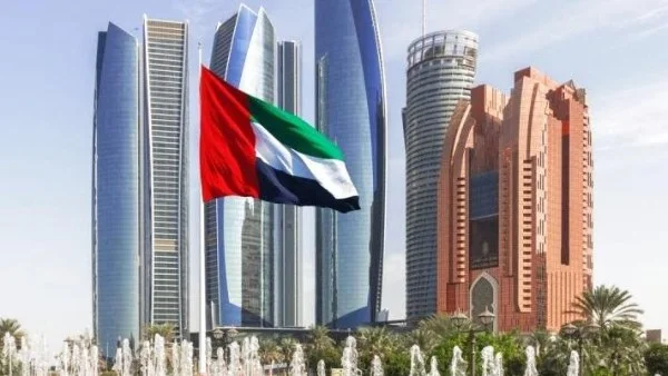 الإمارات تتصدى لاعتداءات صاروخية من إيران