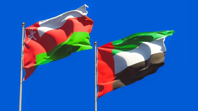 تحويل مسار رحلات جوية نحو عمان عقب هجمات في الإمارات