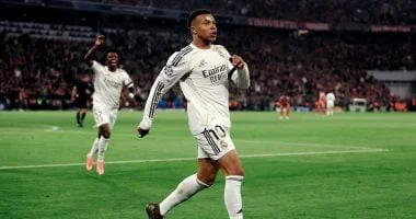 أزمة داخل ريال مدريد: عزلة مبابي وصراعه مع فينيسيوس