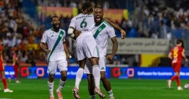 الأهلي يستضيف الفتح في الدوري السعودي
