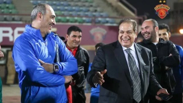 أبو بكر يشيد بنجاح رؤية أبو العينين في سيراميكا كليوباترا