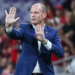 الأهلي يواصل التدريب بعد الفوز على إنبي