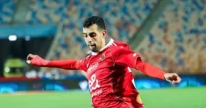 بلعمرى جاهز لتشكيل جبهة الأهلي اليسرى أمام المصرى