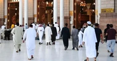 انطلاق أول أفواج حجاج القرعة إلى مكة غداً
