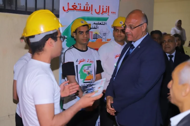 دعم محافظ الإسكندرية لمبادرة "انزل اشتغل"
