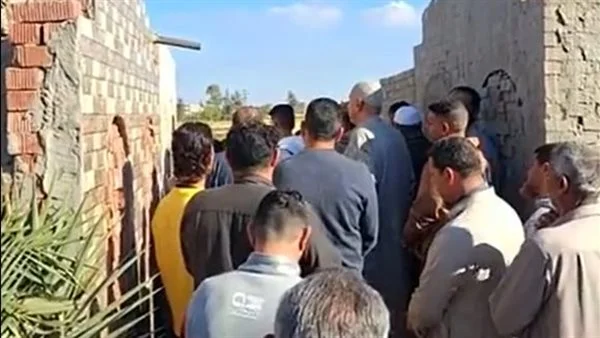 تشييع جنازة الشاب شهيد الحرب في لبنان بالدقهلية