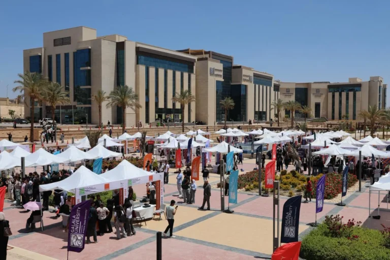 ملتقى التوظيف بجامعة الجلالة يعزز جاهزية الطلاب