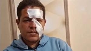 طالب يهجم على معلم بسكين في الدقهلية