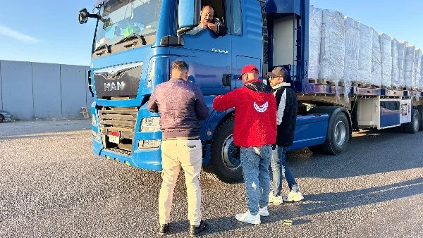 الهلال الأحمر يطلق قافلة "زاد العزة" 191 إلى غزة