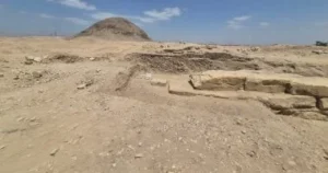 حفائر أثرية في منطقة هوارة بالفيوم
