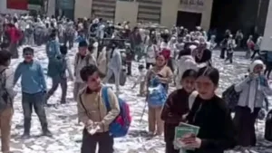 حقيقة تمزيق الكتب المدرسية في الدقهلية