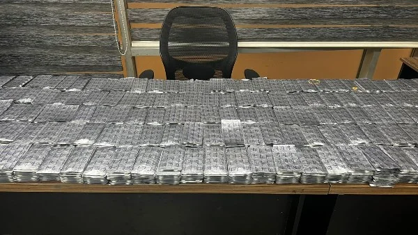 ضبط راكبة بمطار القاهرة حاولت تهريب أدوية إجهاض
