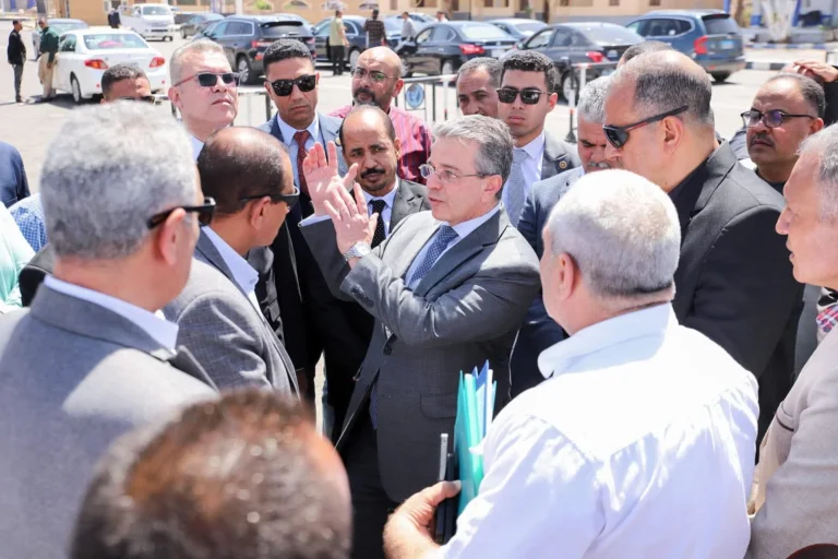 تفقد ميداني لميناء سفاجا لتسريع الإفراج الجمركي