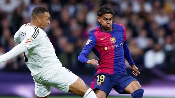 برشلونة يتصدر دوري إسبانيا قبل الكلاسيكو المنتظر