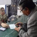 مصحف نادر يتزين بمتحف القرآن بمكة المكرمة