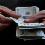 تراجع سعر الدولار في البنوك المصرية اليوم