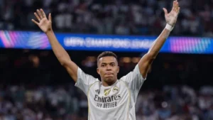 مبابي يعود لقائمة ريال مدريد قبل الكلاسيكو
