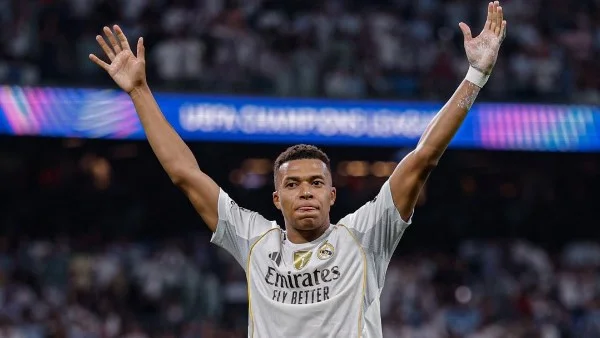 مبابي يعود لقائمة ريال مدريد قبل الكلاسيكو