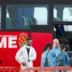 إجلاء المواطنين الإسبان من السفينة المنكوبة بفيروس هانتا