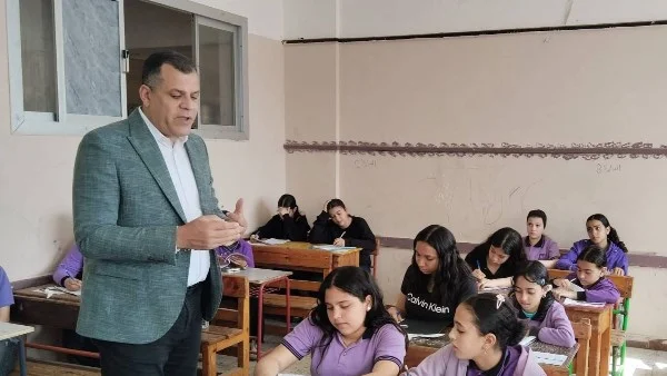 تفقد امتحانات المستوى الرفيع بمدارس دمياط