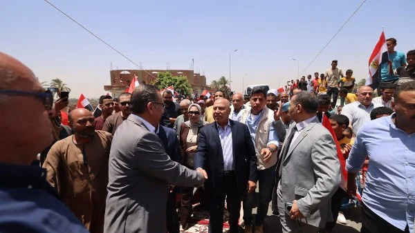 تشغيل كوبري مزلقان أبو شوشة بقنا