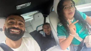 محمد صلاح يشارك صور عائلية مع بناته عبر إنستجرام