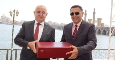 استقبال محافظ القليوبية للسفير الأذربيجاني