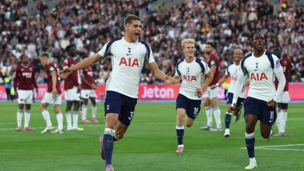 مباراة توتنهام ضد ليدز يونايتد في الدوري الإنجليزي