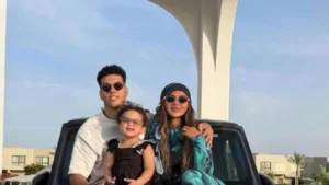 ظهور زوجة إمام عاشور في صورة عائلية مميزة