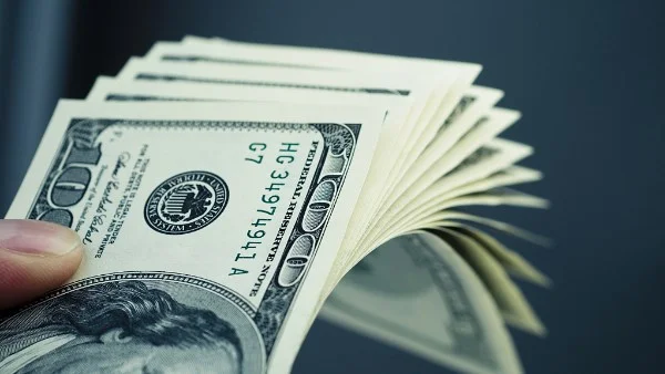 ارتفاع سعر الدولار في مصر 30 قرشاً