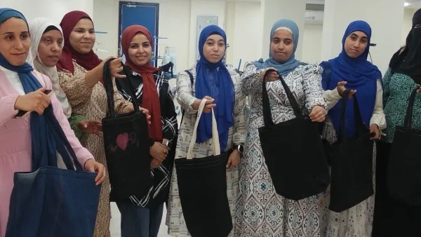 تمكين المرأة بأسيوط: ورشة خياطة لـ15 سيدة في الأطاولة