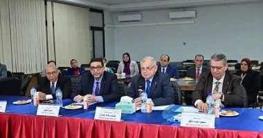 جامعة الإسكندرية تعزز البرامج الأكاديمية للتوافق مع سوق العمل