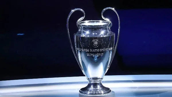 دوري أبطال أوروبا ونجوم كرة القدم: صراع المجد واللعنة