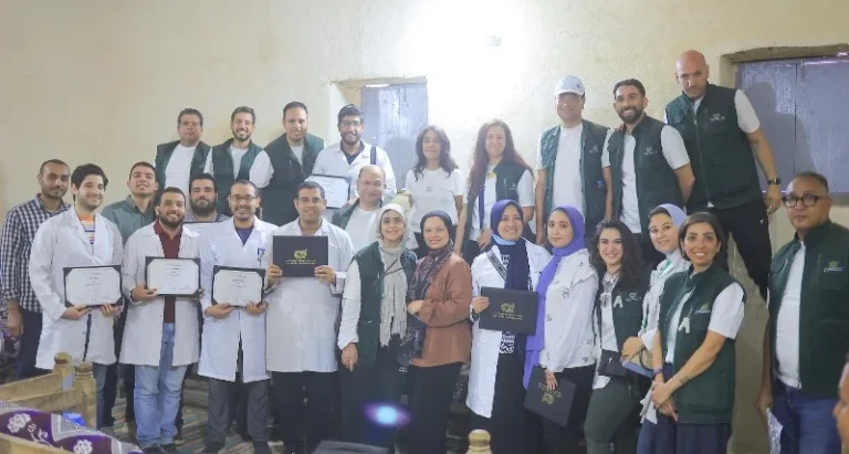 قافلة طبية شاملة بجامعة أسيوط لعلاج 4 آلاف حالة في إسنا