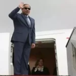 السيسي يصل نيروبي للمشاركة في قمة “إفريقيا-فرنسا”