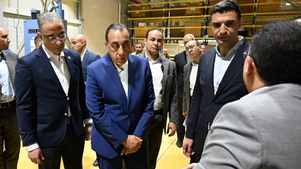 تعزيز التعاون مع القطاع الخاص لدعم صناعة السيارات في مصر