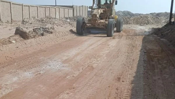 بدء مشروع رصف طريق R1 في المنطقة الصناعية بأبو رواش