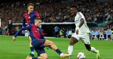 برشلونة يسعى لدوري الـ100 نقطة بعد انتصاره على ريال مدريد