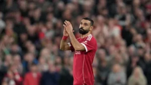 وداع الأساطير: محمد صلاح الأبرز في قائمة المغادرين