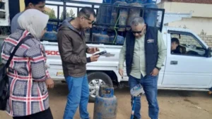ضبط 43173 لترًا من المواد البترولية بالإسماعيلية