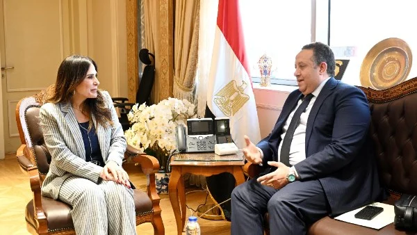 تعزيز التعاون بين وزارة الإسكان ونقابة المهندسين