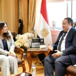 وزيرة الإسكان تبحث تعزيز التعاون مع نقيب المهندسين