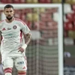 الجزيرة يتقدم على الوصل بهدف فقير في الشوط الأول