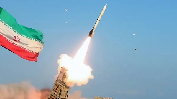 الحرس الثوري الإيراني يهيمن على السلطات في البلاد