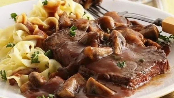طريقة عمل بيكاتا بتلو بالمشروم بسهولة