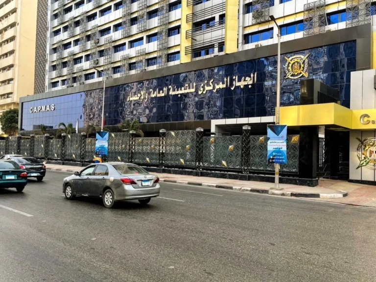 72.8% من العمال يعملون بشكل دائم بحلول 2025
