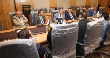 نقيب المحامين يستقبل وفد تنسيقية شباب الأحزاب