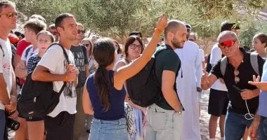 555 سائحًا يزورون دير سانت كاترين وجبل موسى