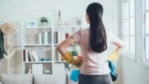 تقسيم المهام المنزلية: سبيل نحو السعادة الزوجية