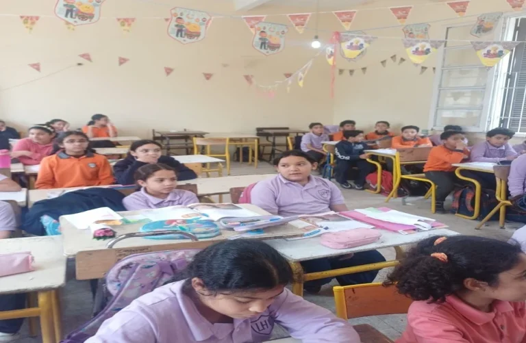 غرفة عمليات لمتابعة امتحانات نهاية العام الدراسي بالقاهرة